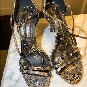 Salvatore Ferragamo Black and Gold Patterned Heels NEVER WORN